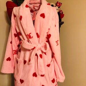 Just in NWT Juicy Couture Luxe Valentine Robe